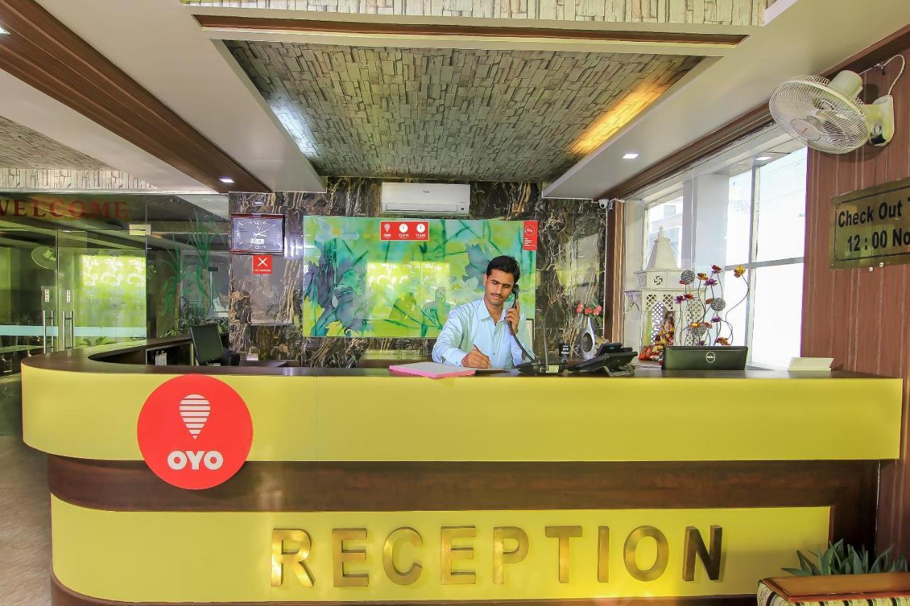 Collection O 4731 Hotel Surya Continental Лакнау Екстериор снимка
