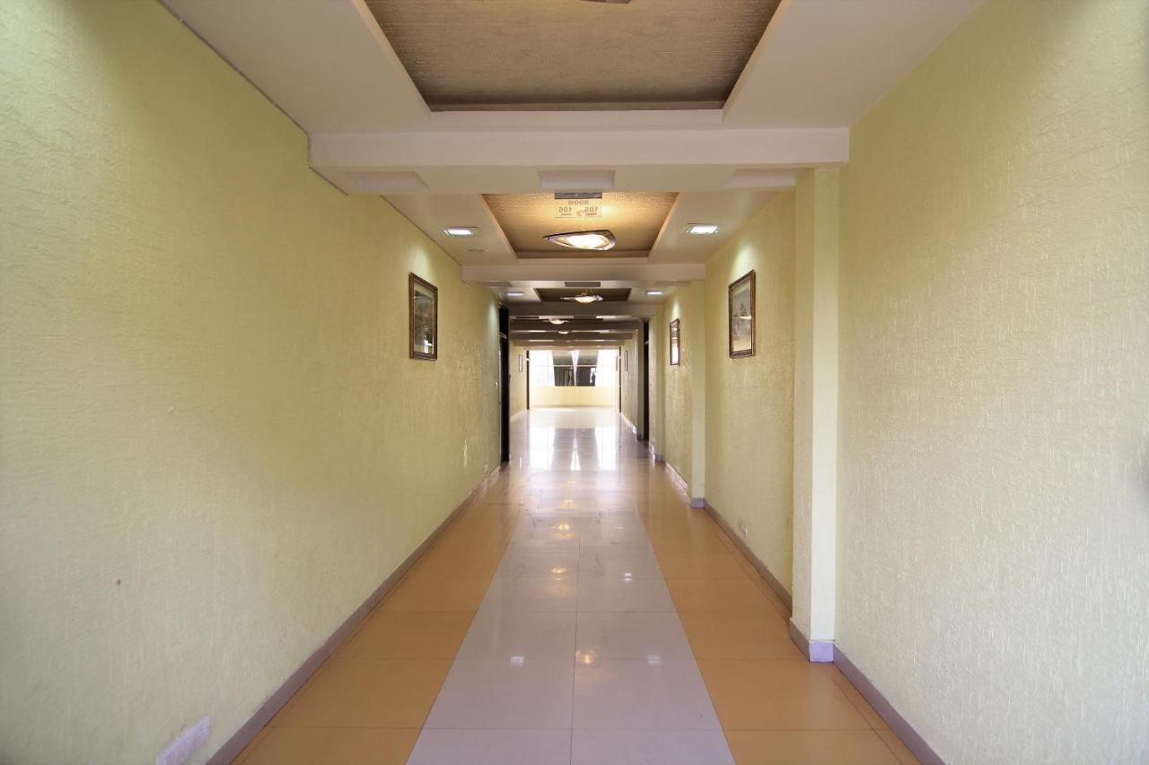 Collection O 4731 Hotel Surya Continental Лакнау Екстериор снимка