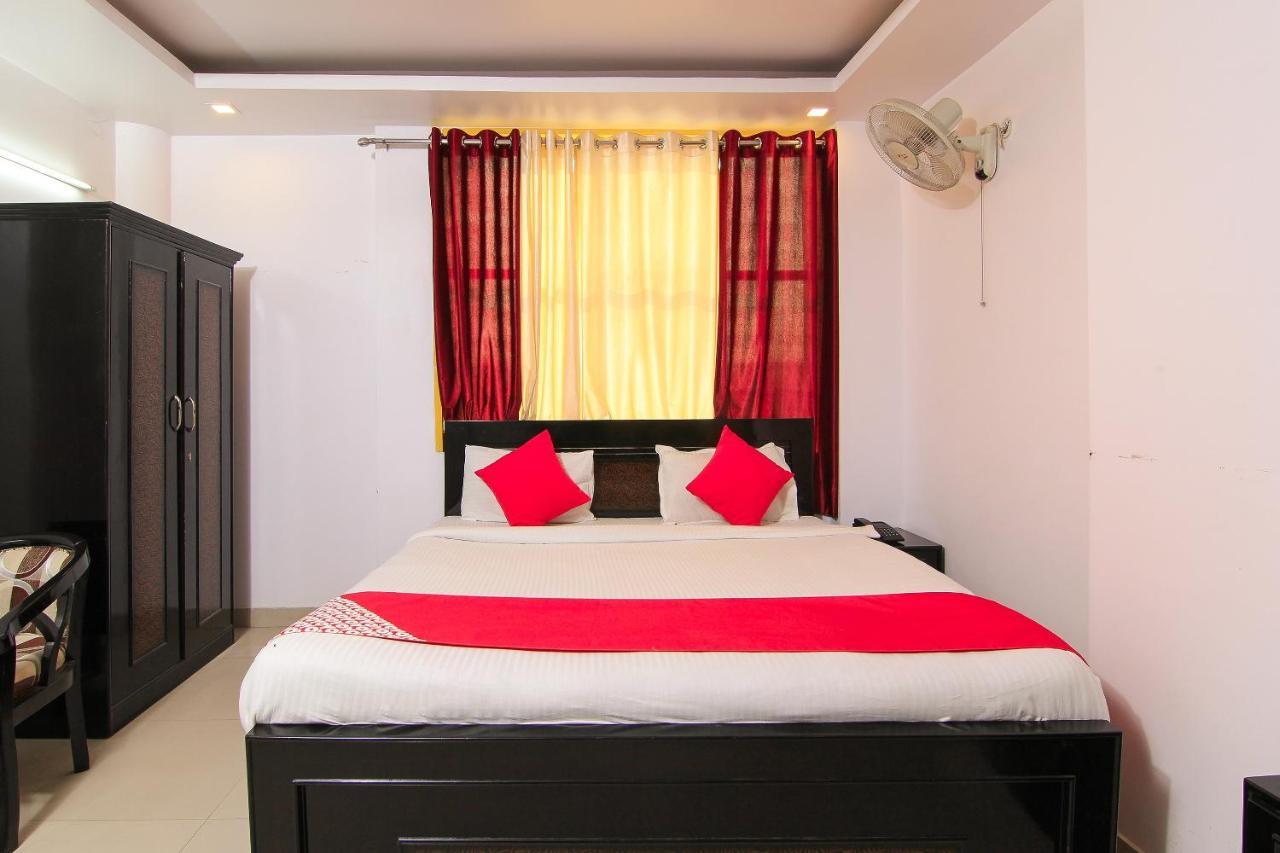 Collection O 4731 Hotel Surya Continental Лакнау Екстериор снимка