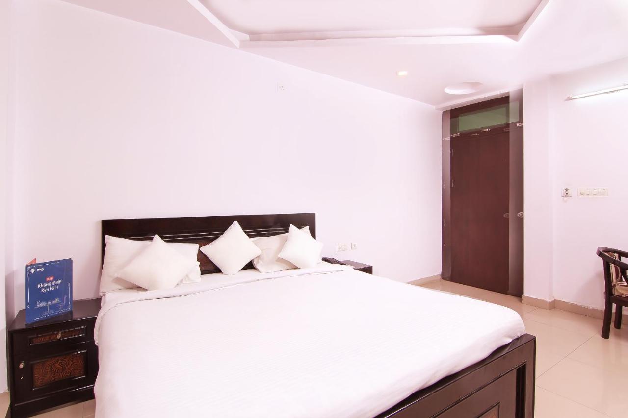 Collection O 4731 Hotel Surya Continental Лакнау Екстериор снимка